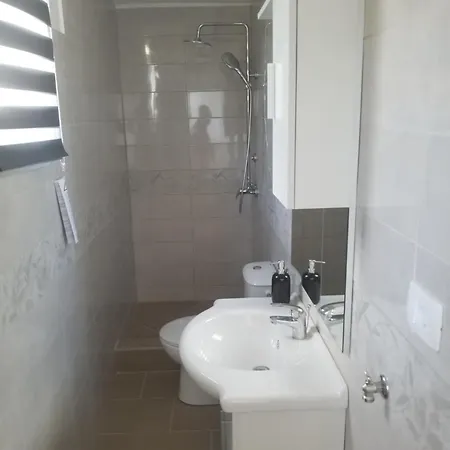 Rum i privatbostad Marko 1 Bedroom Apartment-studio 4